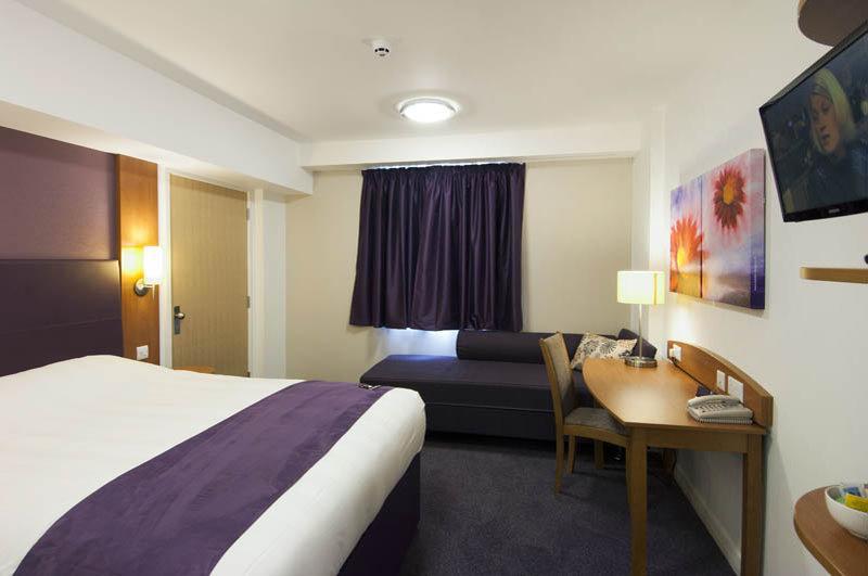 Premier Inn Premier Inn Sandhurst Sandhurst  Kültér fotó